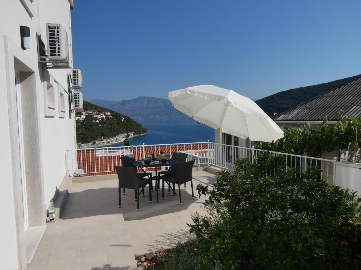 Villa More
