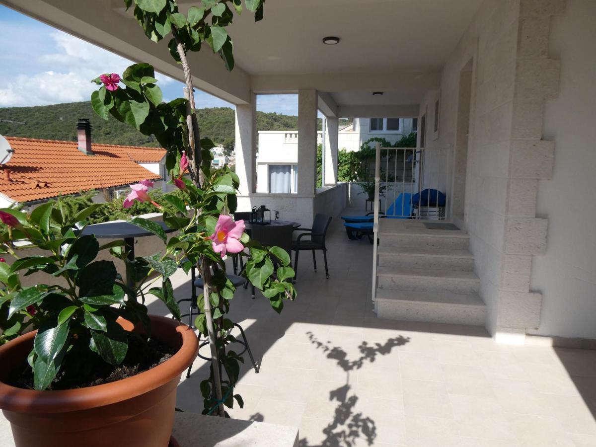 Villa More Apartament Pucisca