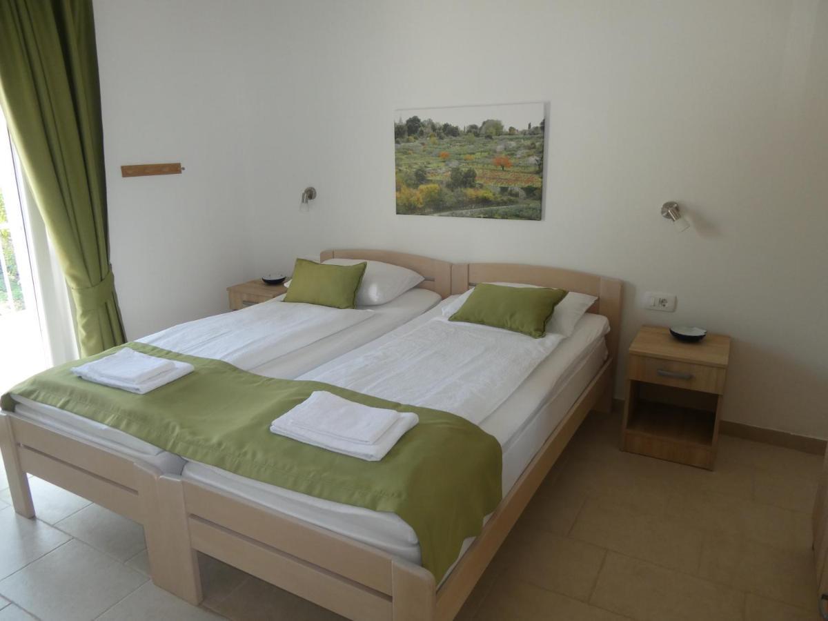 Villa More